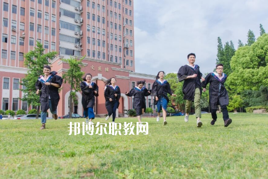 深圳市新鵬職業(yè)高級(jí)中學(xué)020年報(bào)名條件、招生要求、招生對(duì)象