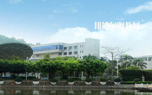 深圳市新鵬職業(yè)高級中學(xué)怎么樣、好不好