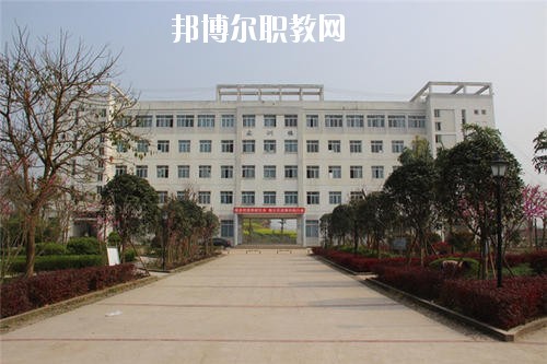 遂寧安居職業(yè)高級中學(xué)校2020年報(bào)名條件、招生要求、招生對象