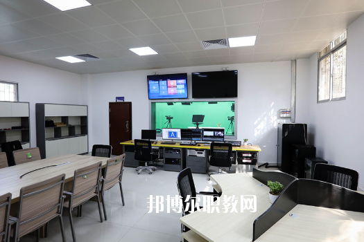 深圳市龍崗區(qū)第二職業(yè)技術學校怎么樣、好不好