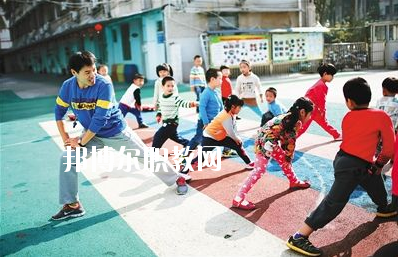 湖北2020年女生適合幼師學校嗎