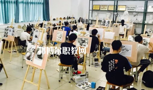 惠州科貿(mào)職業(yè)技術(shù)學(xué)校2020年報(bào)名條件、招生要求、招生對(duì)象