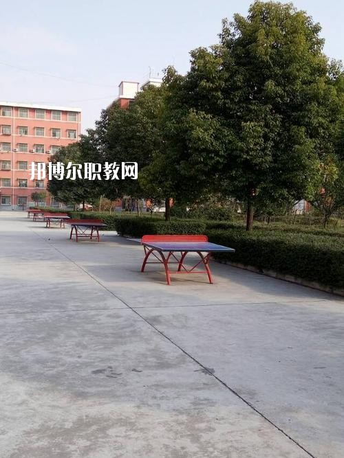 西平縣職業(yè)教育中心2021年招生辦聯(lián)系電話(huà)