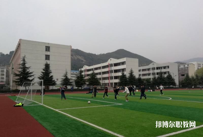 新縣職業(yè)高級(jí)中學(xué)2021年報(bào)名條件、招生要求、招生對象