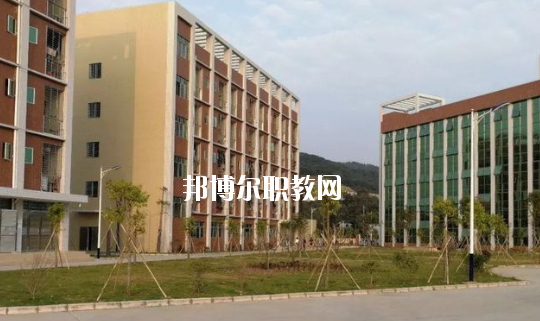 龍門縣職業(yè)技術(shù)學(xué)校2020年報(bào)名條件、招生要求、招生對(duì)象