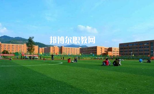 漯河市第二中等專業(yè)學校2021年報名條件、招生要求、招生對象