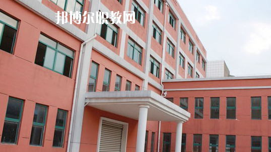 南昌工業(yè)技工學(xué)校2020年報名條件、招生要求、招生對象