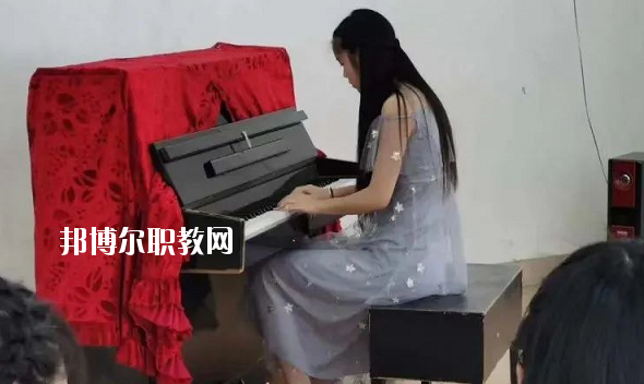 梅州五洲學(xué)校2020年學(xué)費(fèi)、收費(fèi)多少