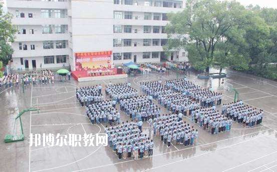 鶴壁工業(yè)中專2021年招生辦聯系電話