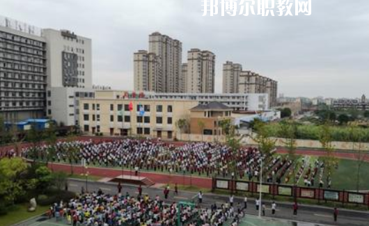 和縣機(jī)電工程學(xué)校2020年報(bào)名條件、招生要求、招生對象 