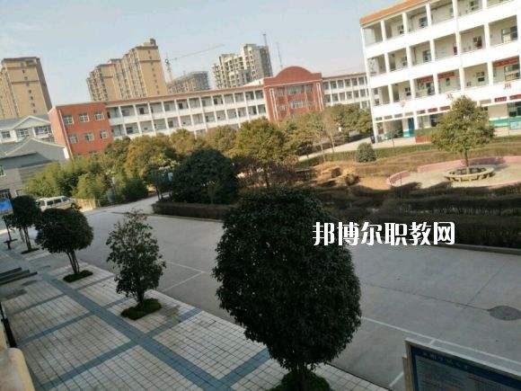 沁陽市職業(yè)教育中心學校2021年報名條件、招生要求、招生對象