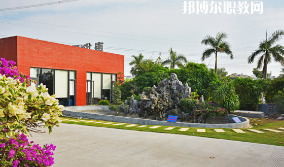 東莞南華職業(yè)技術(shù)學(xué)校2020年報(bào)名條件、招生要求、招生對(duì)象
