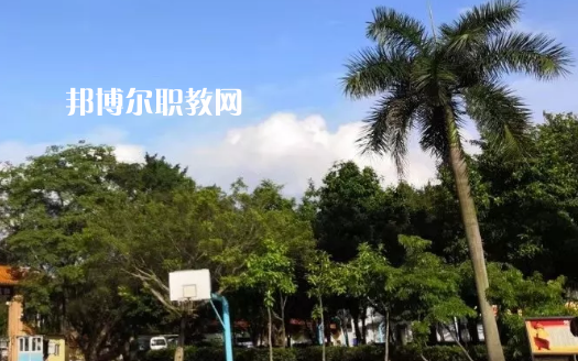 佛山騰飛技工學(xué)校2021年報(bào)名條件、招生要求、招生對象