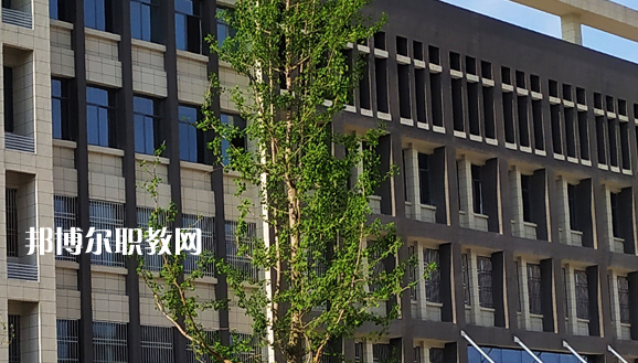安徽天柱山旅游學(xué)校2021年報(bào)名條件、招生要求、招生對(duì)象