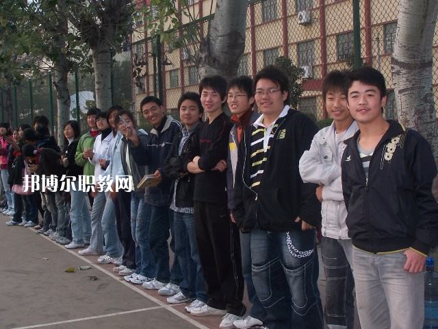 濮陽市油田職業(yè)中等專業(yè)學(xué)校怎么樣、好不好