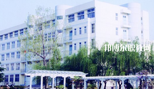 安慶市建筑工程學(xué)校2021年報(bào)名條件、招生要求、招生對(duì)象