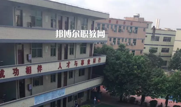 廣東領(lǐng)才技工學校2021年報名條件、招生要求、招生對象