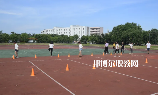 吳川職業(yè)高級中學2021年報名條件、招生要求、招生對象