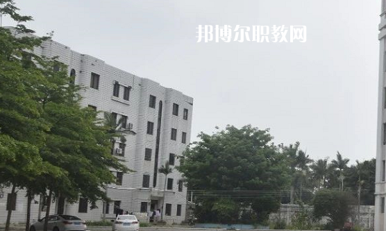 吳川職業(yè)高級(jí)中學(xué)怎么樣、好不好