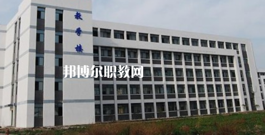 滁州市機(jī)械工業(yè)學(xué)校2021年報(bào)名條件、招生要求、招生對(duì)象 