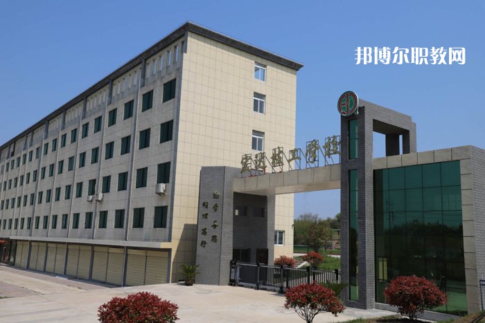 懷寧宏達(dá)技工學(xué)校2021年報(bào)名條件、招生要求、招生對象