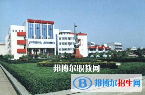 潢川幼兒師范學校2021年報名條件、招生要求、招生對象