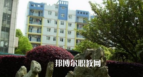 都勻市中等職業(yè)技術學校2021年報名條件、招生要求、招生對象