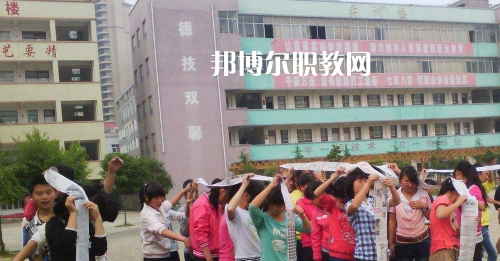 甕安鴻翔中等職業(yè)技術(shù)學校2021年報名條件、招生要求、招生對象