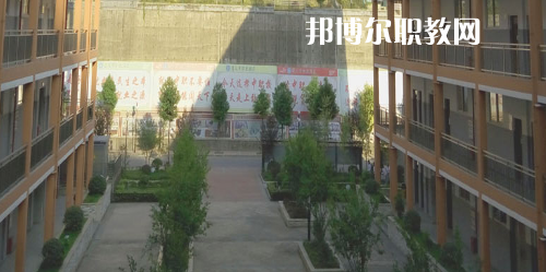 遵義市紅花崗區(qū)經(jīng)濟(jì)職業(yè)技術(shù)學(xué)校2021年報名條件、招生要求、招生對象