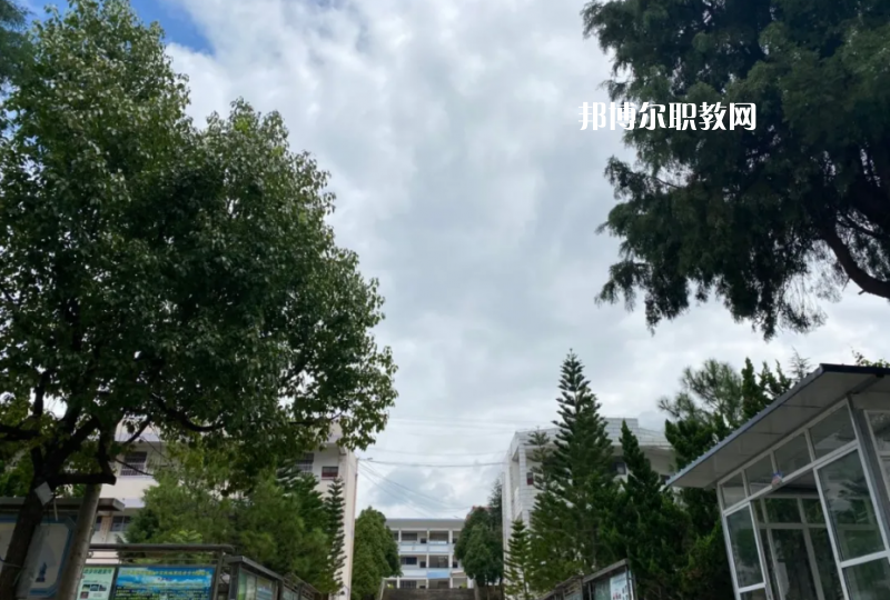 永平縣職業(yè)高級中學(xué)2021年報名條件、招生要求、招生對象
