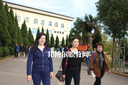 勐?？h職業(yè)高級中學(xué)網(wǎng)站網(wǎng)址
