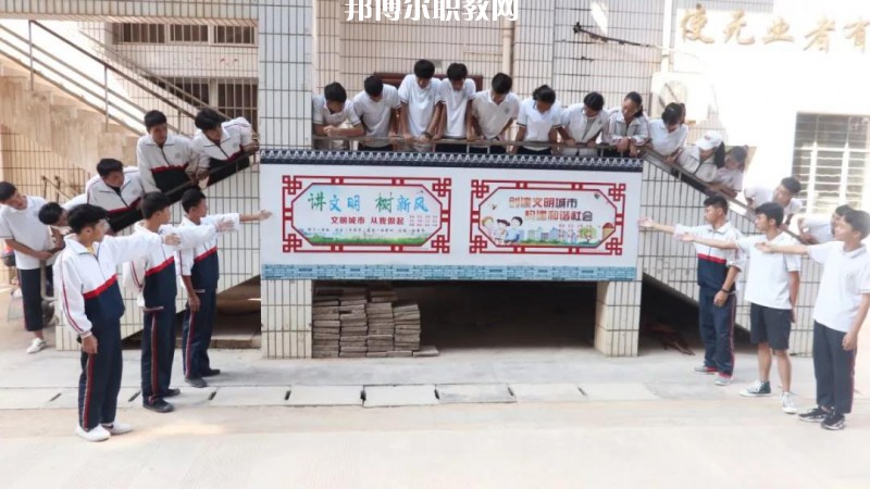 景洪職業(yè)高級(jí)中學(xué)2021年報(bào)名條件、招生要求、招生對(duì)象