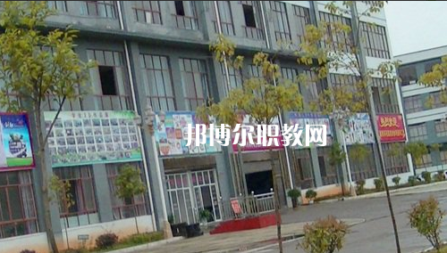 黔西南州英才職業(yè)技術(shù)學校2021年報名條件、招生要求、招生對象