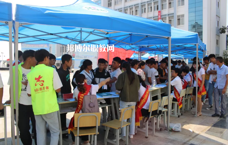硯山縣民族職業(yè)高級(jí)中學(xué)怎么樣、好不好