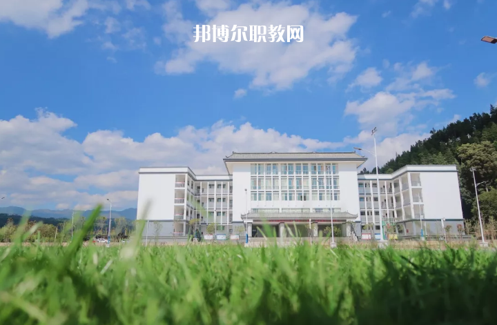 澄江縣職業(yè)高級中學(xué)2021年報名條件、招生要求、招生對象