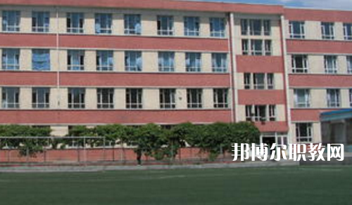 花溪區(qū)職業(yè)教育培訓(xùn)管理中心2021年報(bào)名條件、招生要求、招生對象