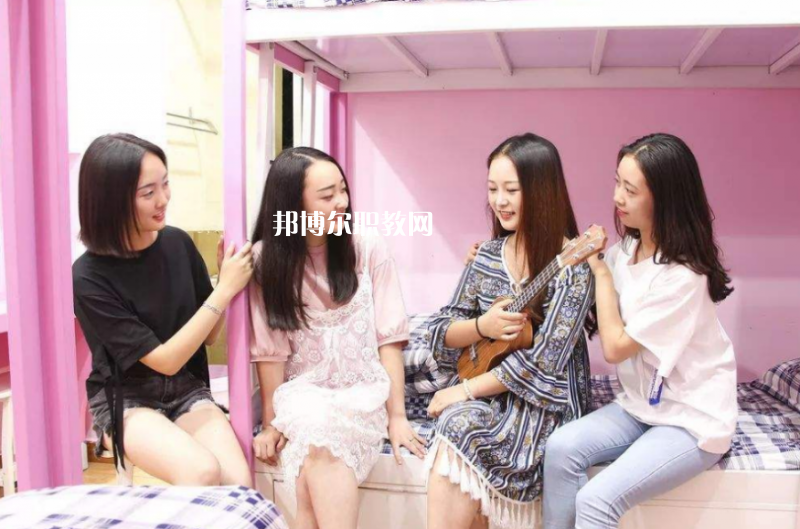 鳳慶縣職業(yè)高級中學(xué)怎么樣、好不好