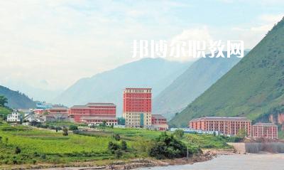 怒江州民族中等專業(yè)學(xué)校怎么樣、好不好
