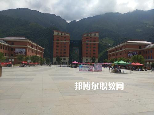 怒江州民族中等專業(yè)學(xué)校2021年學(xué)費(fèi)、收費(fèi)多少