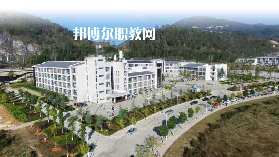 臨滄財(cái)貿(mào)學(xué)校怎么樣、好不好