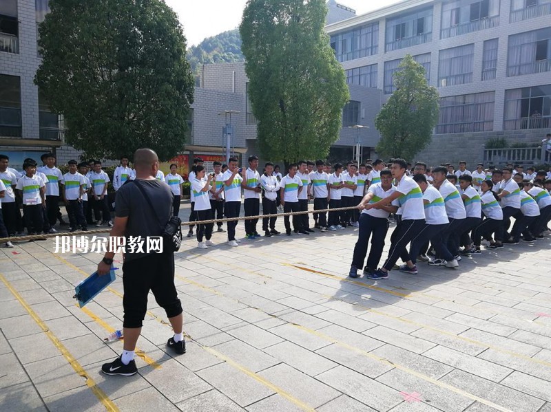 臨滄財(cái)貿(mào)學(xué)校2021年學(xué)費(fèi)、收費(fèi)多少