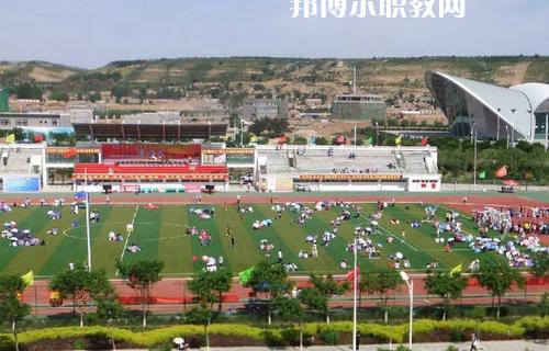 楚雄醫(yī)藥高等專科學(xué)校2021年學(xué)費、收費多少