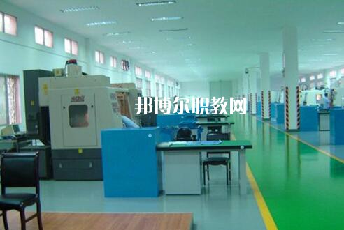 雅安航空工業(yè)聯(lián)合技工學校怎么樣、好不好
