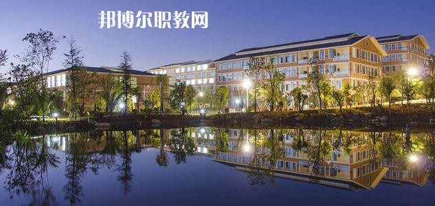 保山中醫(yī)藥高等?？茖W(xué)校2021年招生辦聯(lián)系電話