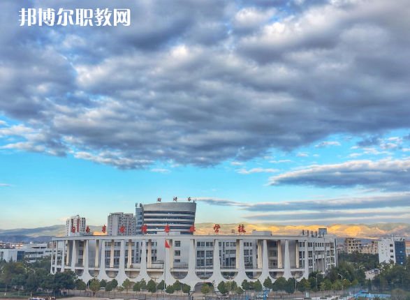 云南曲靖農(nóng)業(yè)學(xué)校2021年報(bào)名條件、招生要求、招生對(duì)象