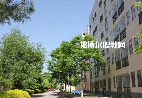 云南曲靖應(yīng)用技術(shù)學(xué)校怎么樣、好不好