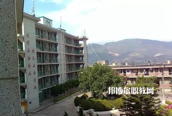 玉溪第二職業(yè)高級中學2021年學費、收費多少