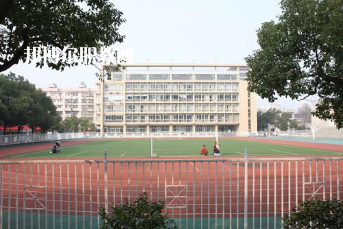 云南工業(yè)高級技工學(xué)校20怎么樣、好不好