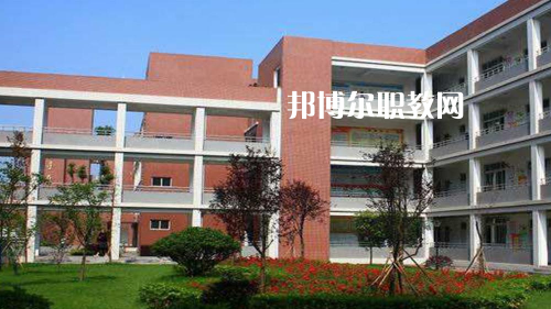 四川新津職業(yè)高級中學(xué)怎么樣、好不好