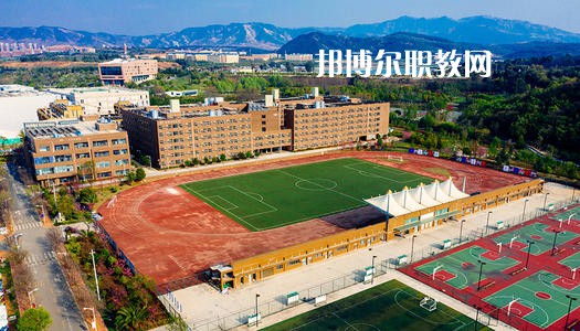 云南藝術(shù)學(xué)校2021年報名條件、招生要求、招生對象